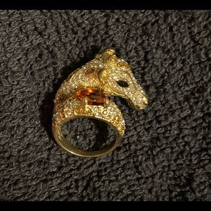 Giraffe ring